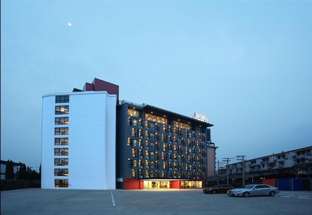 בנגקוק Iwish Hotel מראה חיצוני תמונה