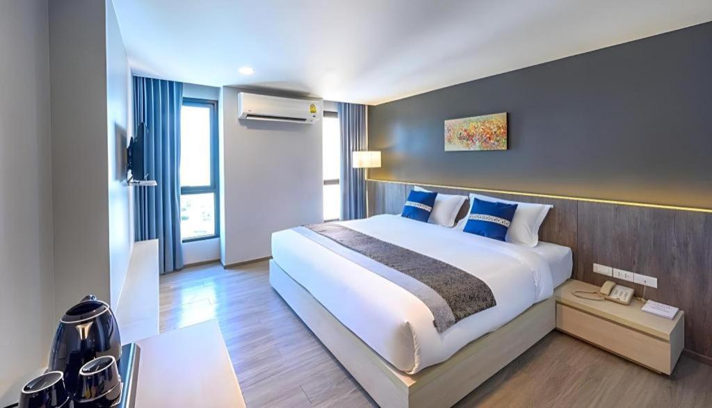 בנגקוק Iwish Hotel מראה חיצוני תמונה