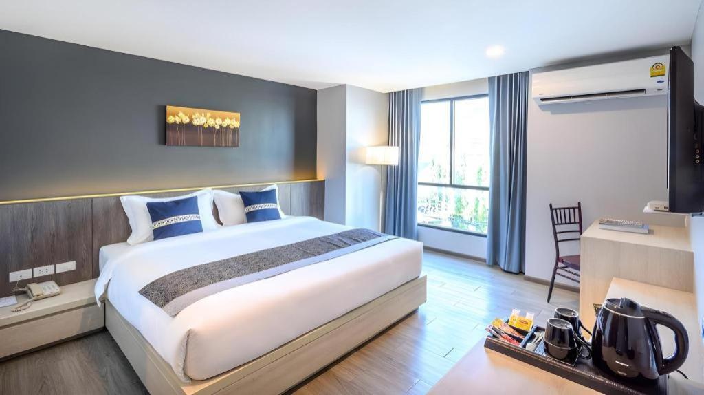בנגקוק Iwish Hotel מראה חיצוני תמונה