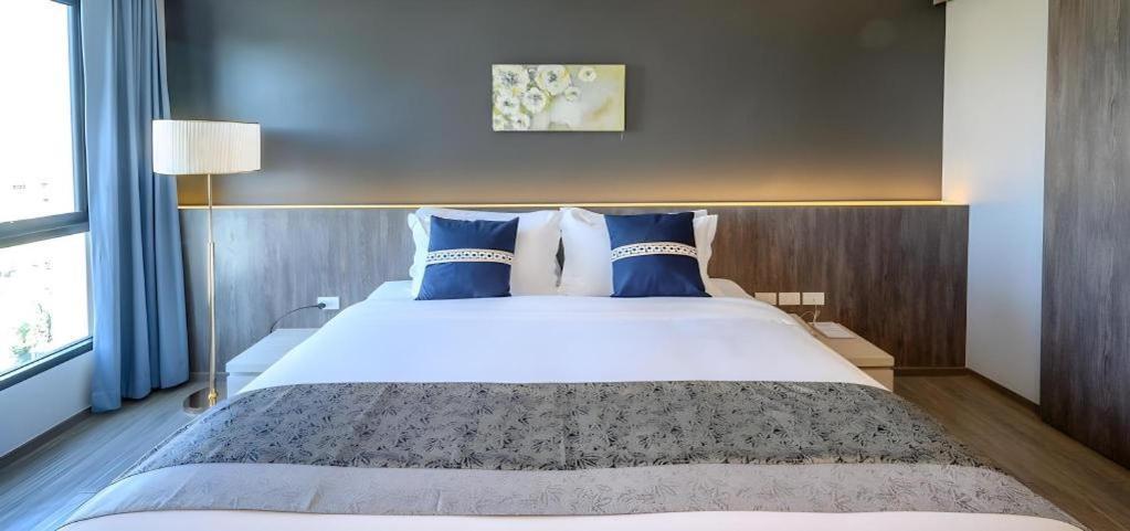 בנגקוק Iwish Hotel מראה חיצוני תמונה