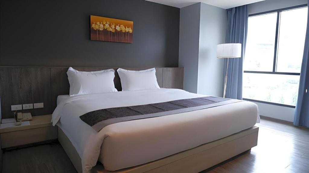 בנגקוק Iwish Hotel מראה חיצוני תמונה