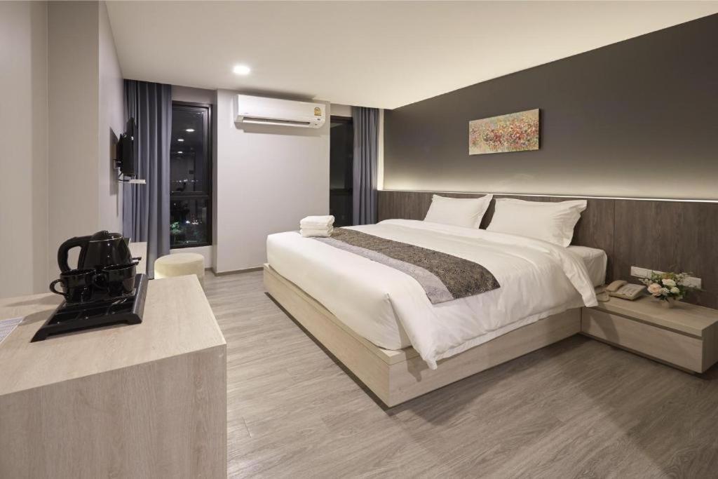 בנגקוק Iwish Hotel מראה חיצוני תמונה