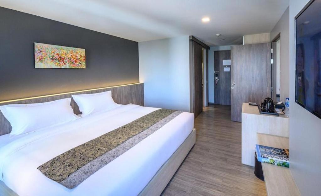 בנגקוק Iwish Hotel מראה חיצוני תמונה