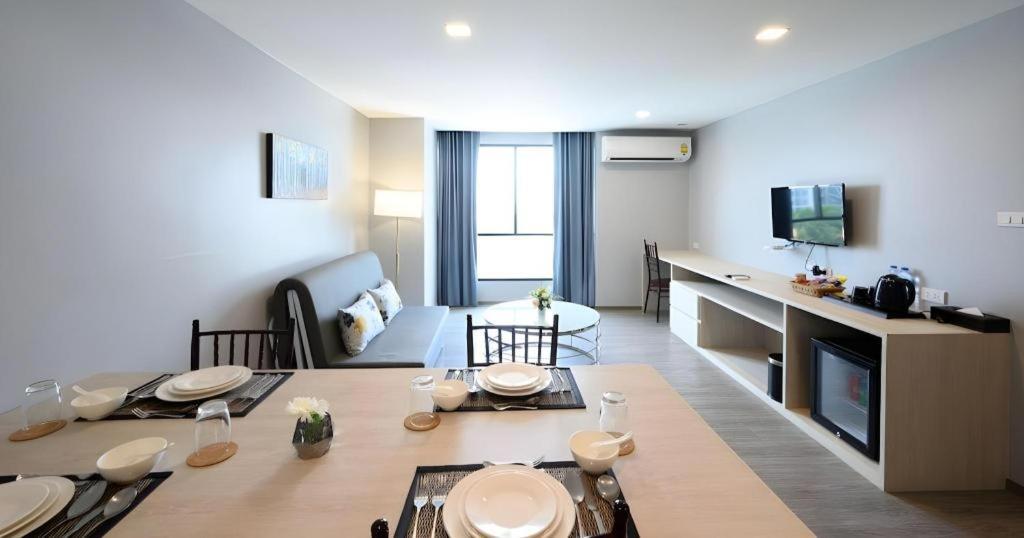 בנגקוק Iwish Hotel מראה חיצוני תמונה